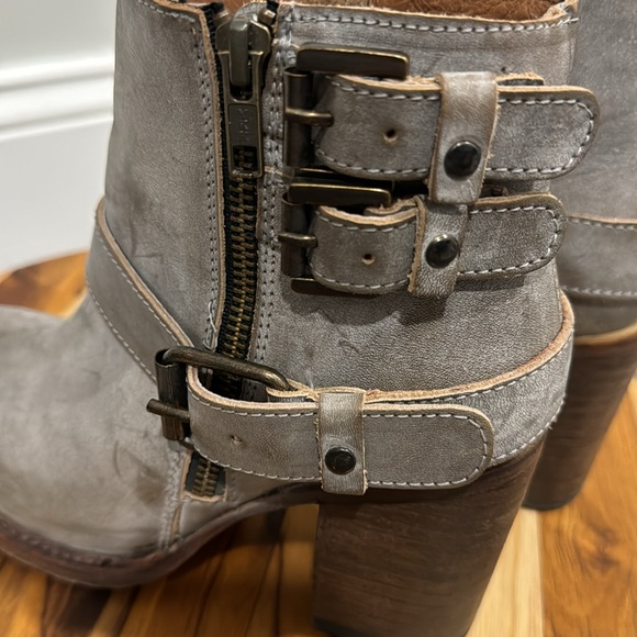 FREEBIRD BY STEVEN BOLO ICE SIZE 6 - Picture 4 of 13